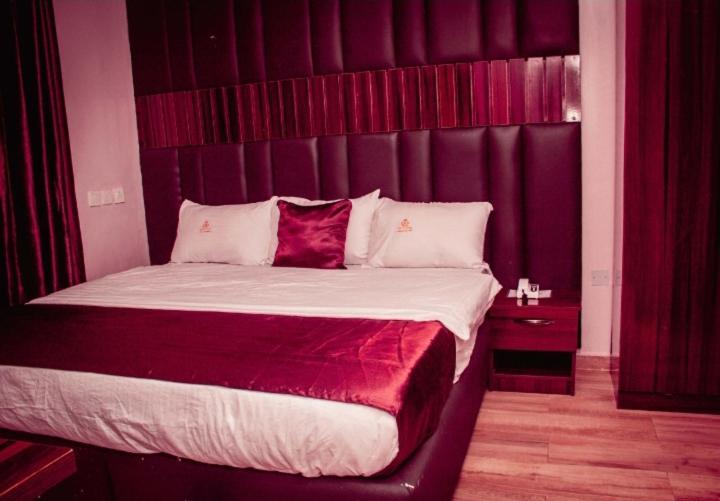 Hotel D Ritz Owode Ede Exterior photo